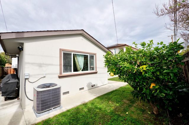 6026 Dial Way, San Jose, CA 95129