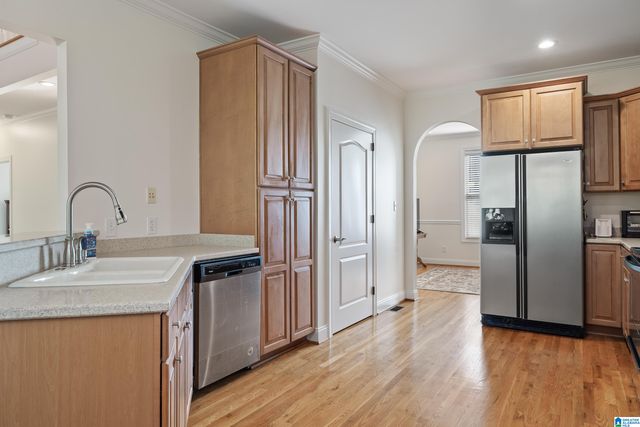 5620 CAHABA GLEN CIRCLE, Birmingham, AL 35210