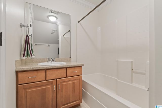5620 CAHABA GLEN CIRCLE, Birmingham, AL 35210