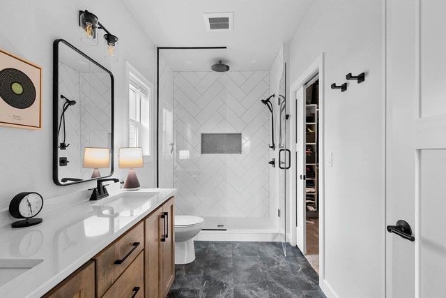 2652 CHAMBERS CROSSING, Suamico, WI 54313