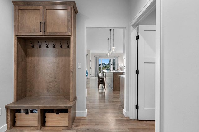 2652 CHAMBERS CROSSING, Suamico, WI 54313