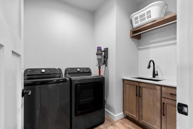 2652 CHAMBERS CROSSING, Suamico, WI 54313