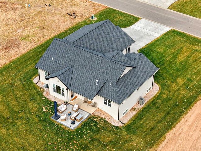 2652 CHAMBERS CROSSING, Suamico, WI 54313