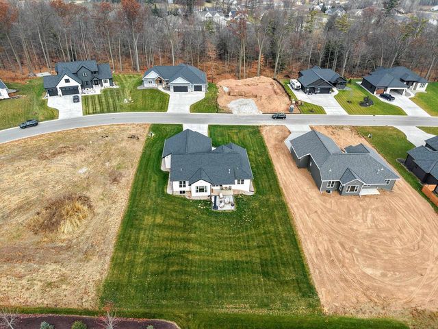 2652 CHAMBERS CROSSING, Suamico, WI 54313