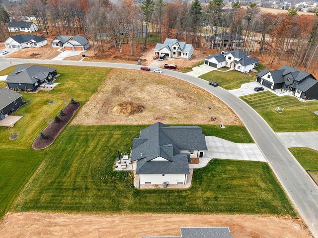 2652 CHAMBERS CROSSING, Suamico, WI 54313