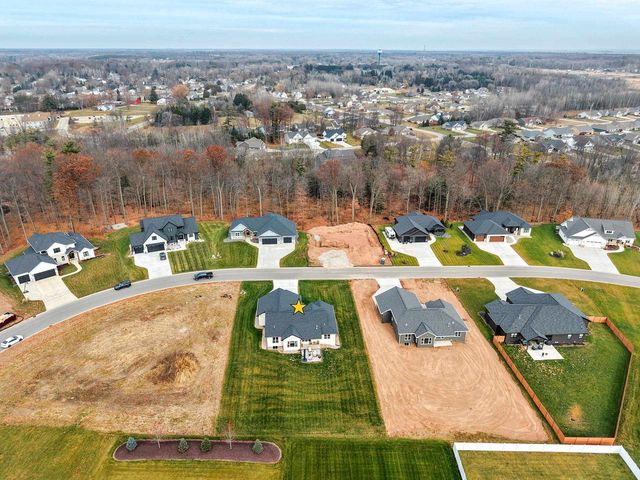2652 CHAMBERS CROSSING, Suamico, WI 54313