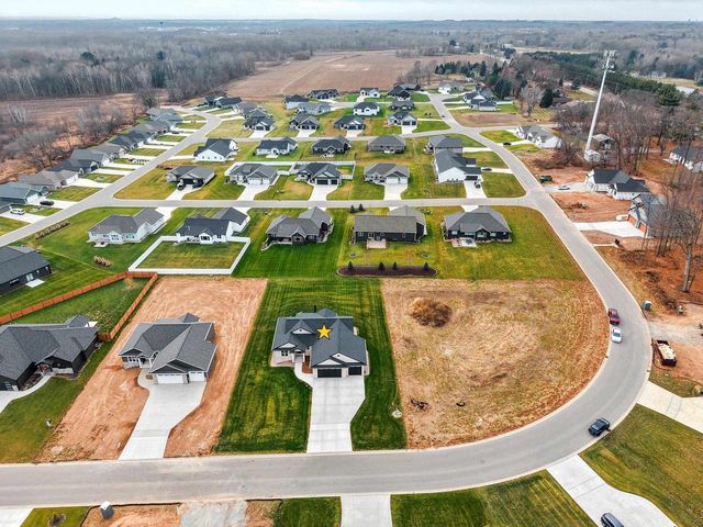 2652 CHAMBERS CROSSING, Suamico, WI 54313