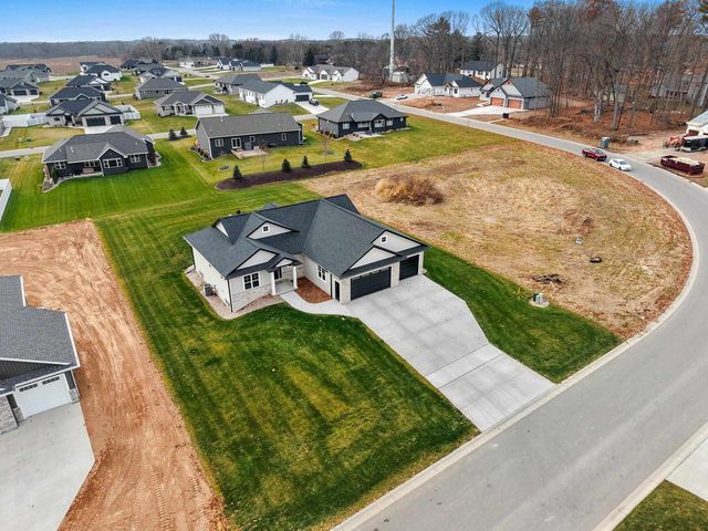 2652 CHAMBERS CROSSING, Suamico, WI 54313