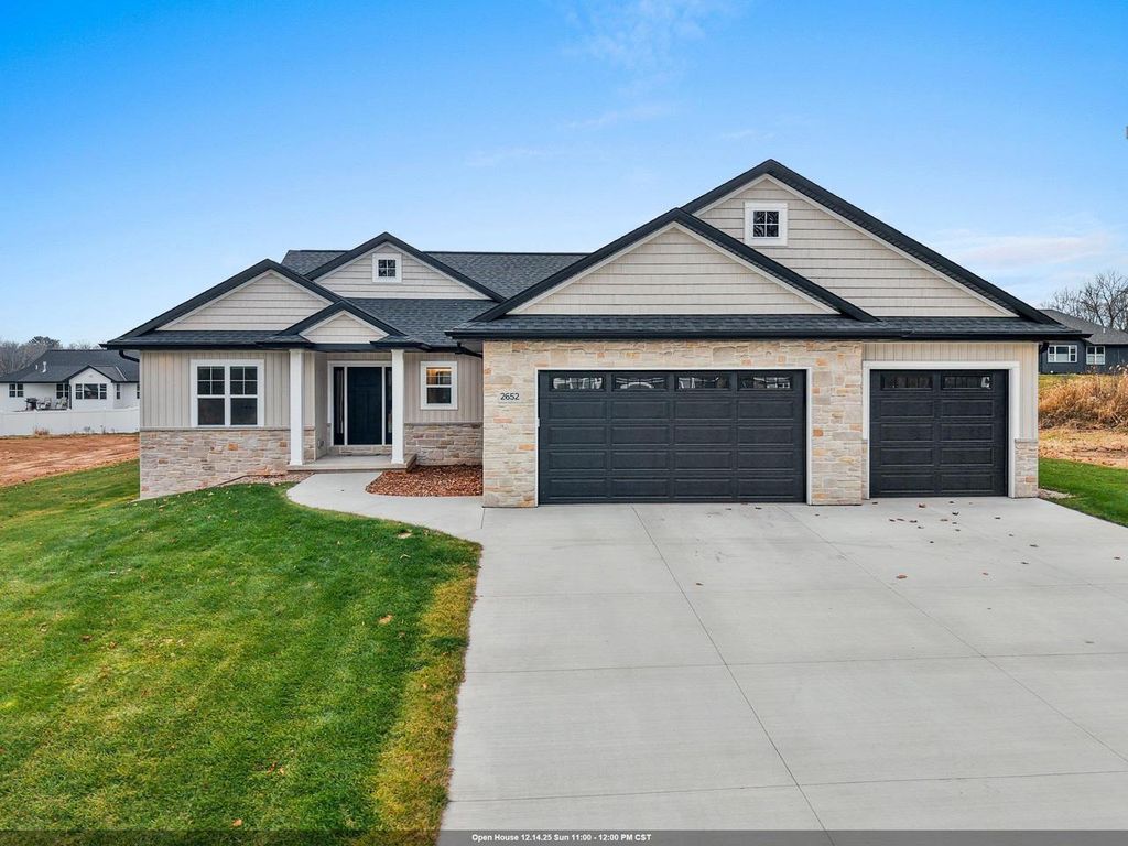 2652 CHAMBERS CROSSING, Suamico, WI 54313