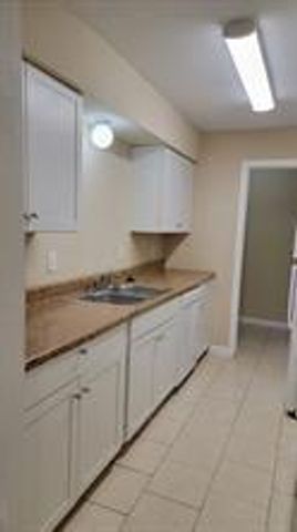 9700 Leawood Boulevard 413, Houston, TX 77099