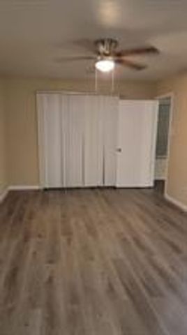 9700 Leawood Boulevard 413, Houston, TX 77099