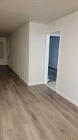 9700 Leawood Boulevard 413, Houston, TX 77099