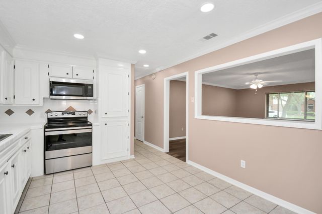 1906 Airline Drive, Katy, TX 77493