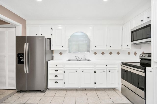 1906 Airline Drive, Katy, TX 77493