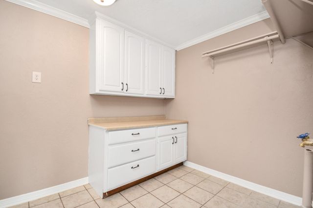 1906 Airline Drive, Katy, TX 77493