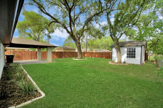 1906 Airline Drive, Katy, TX 77493