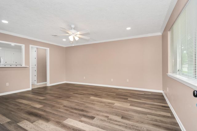 1906 Airline Drive, Katy, TX 77493