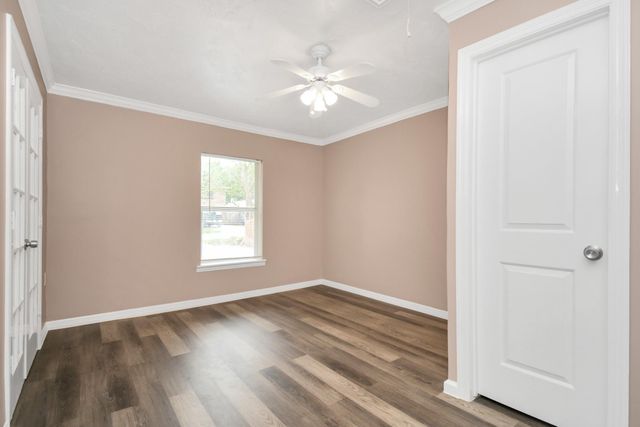 1906 Airline Drive, Katy, TX 77493