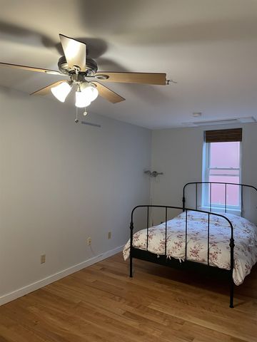 230 College St Apt 8, Burlington, VT 05401