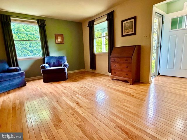 510 LINDLEY RD, Glenside, PA 19038