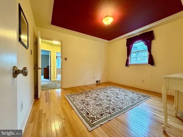 510 LINDLEY RD, Glenside, PA 19038