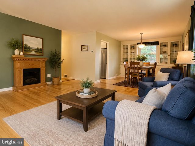 510 LINDLEY RD, Glenside, PA 19038