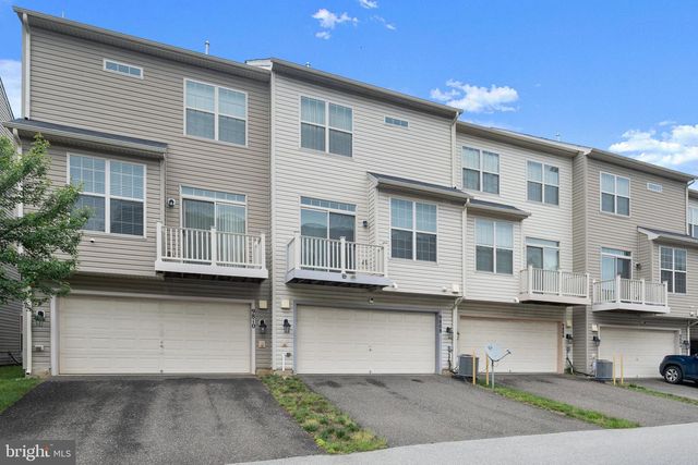 9808 SMITHVIEW PL, Lanham, MD 20706