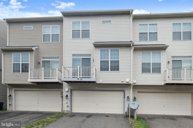 9808 SMITHVIEW PL, Lanham, MD 20706