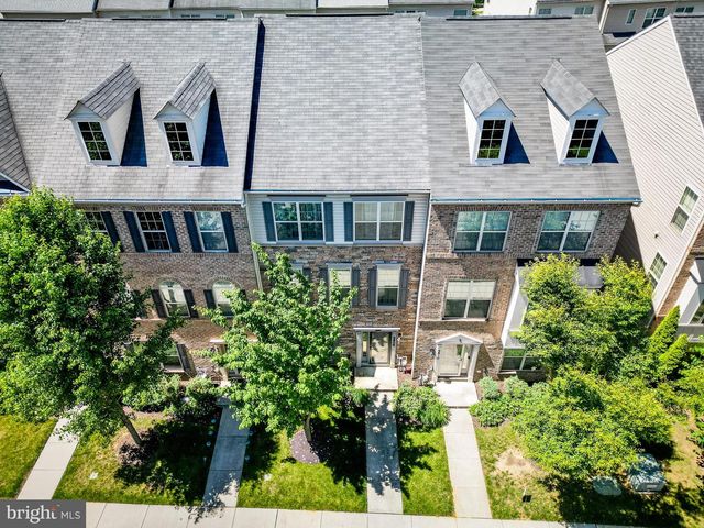 9808 SMITHVIEW PL, Lanham, MD 20706
