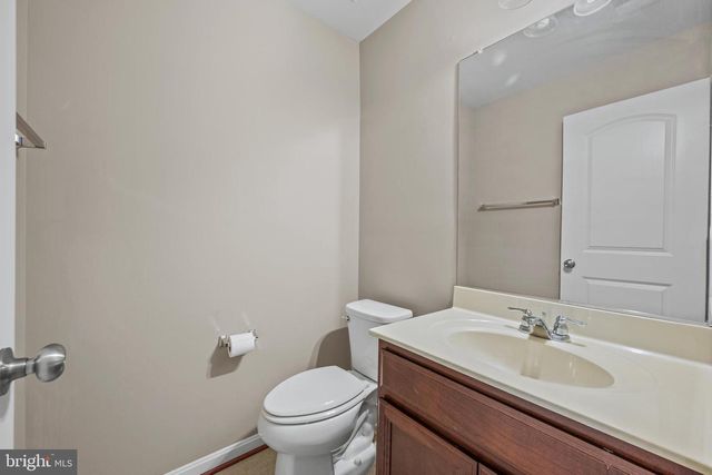9808 SMITHVIEW PL, Lanham, MD 20706