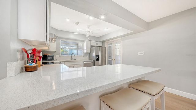 6515 COLONIAL DRIVE, Sarasota, FL 34231