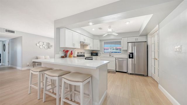 6515 COLONIAL DRIVE, Sarasota, FL 34231