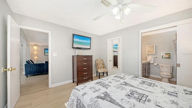 6515 COLONIAL DRIVE, Sarasota, FL 34231