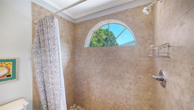 6515 COLONIAL DRIVE, Sarasota, FL 34231
