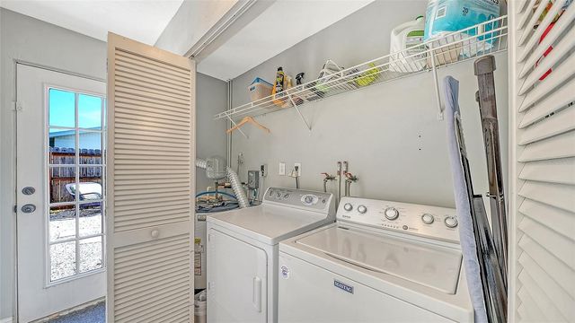 6515 COLONIAL DRIVE, Sarasota, FL 34231