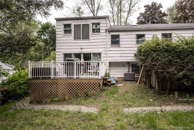 929 Fox Meadow Road, Yorktown Heights, NY 10598