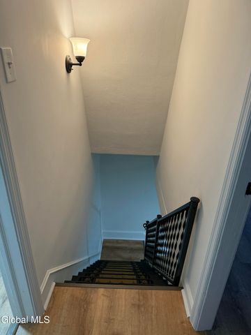 5 Maple Street, East Greenbush, NY 12144