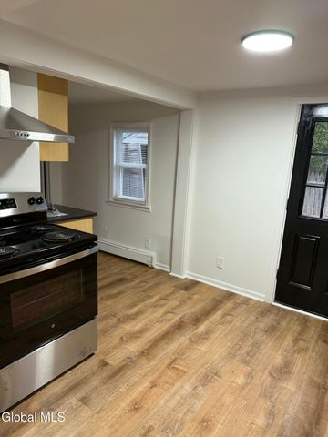 5 Maple Street, East Greenbush, NY 12144