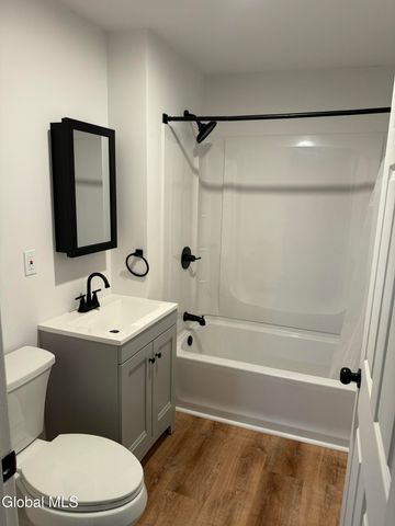 5 Maple Street, East Greenbush, NY 12144