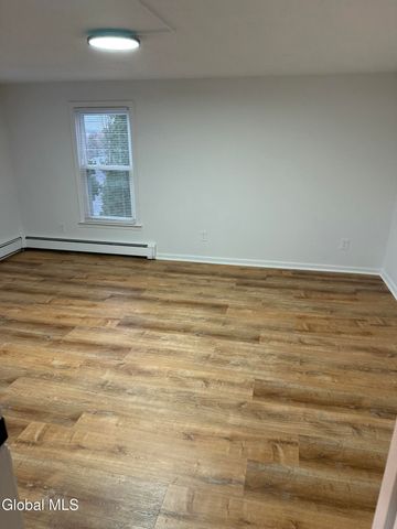 5 Maple Street, East Greenbush, NY 12144