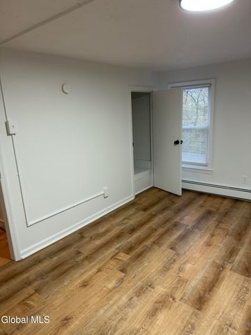 5 Maple Street, East Greenbush, NY 12144