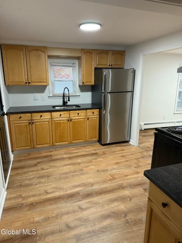 5 Maple Street, East Greenbush, NY 12144