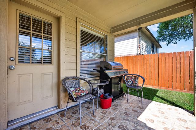 4506 Osage Drive, Baytown, TX 77521