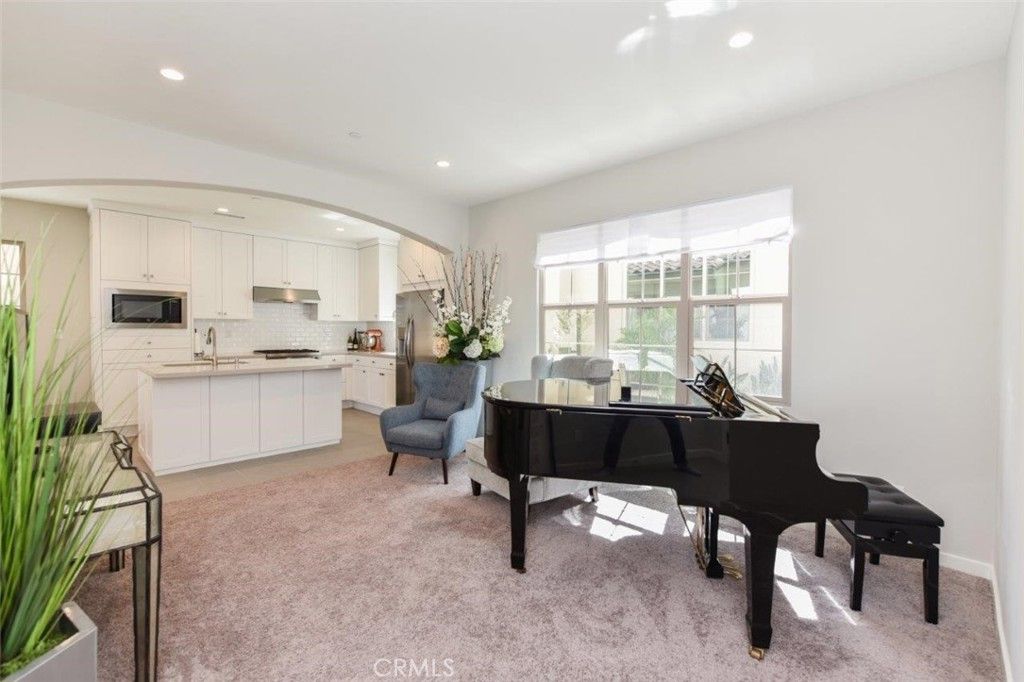 Image 3 of property listing at 161 Elkhorn, Irvine, CA 92618