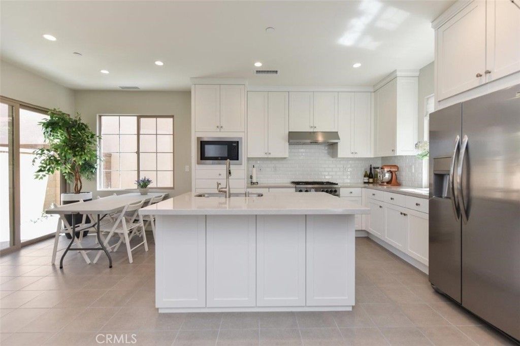 Image 7 of property listing at 161 Elkhorn, Irvine, CA 92618