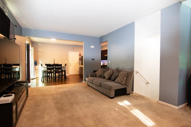 3619 Daisy Lane, Elgin, IL 60124