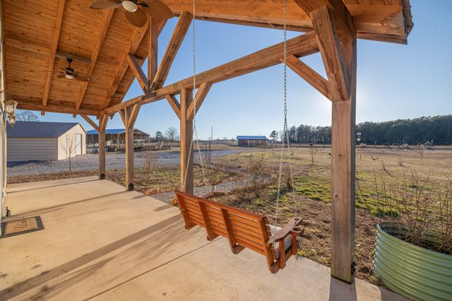 1221 Johnson Branch Rd, Pulaski, TN 38478