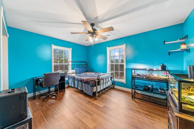 1221 Johnson Branch Rd, Pulaski, TN 38478