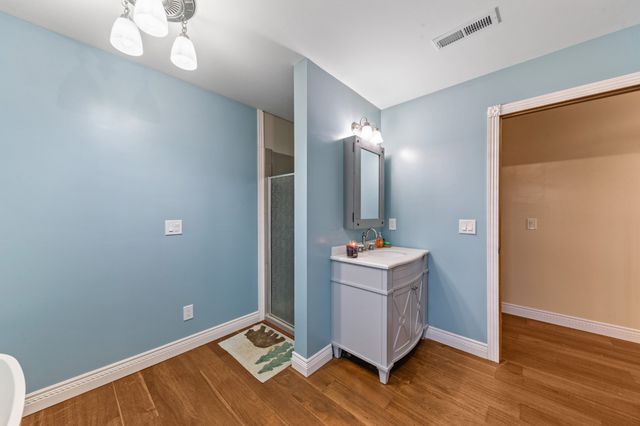 1221 Johnson Branch Rd, Pulaski, TN 38478