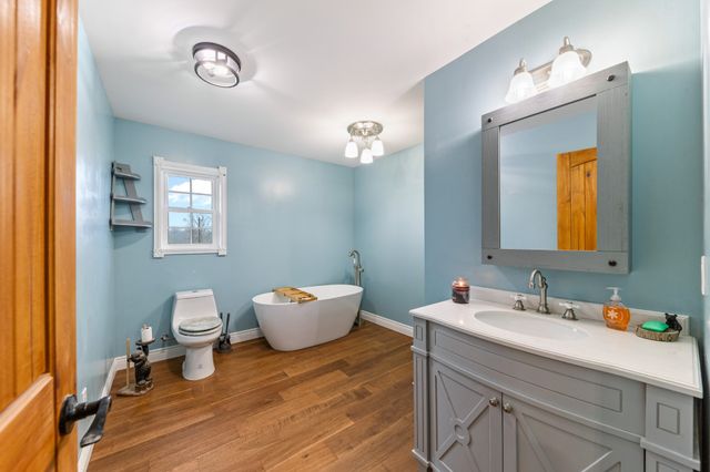 1221 Johnson Branch Rd, Pulaski, TN 38478